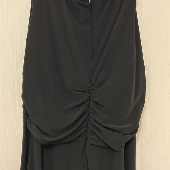 Black sleeveless mid length - Picture 4 of 5